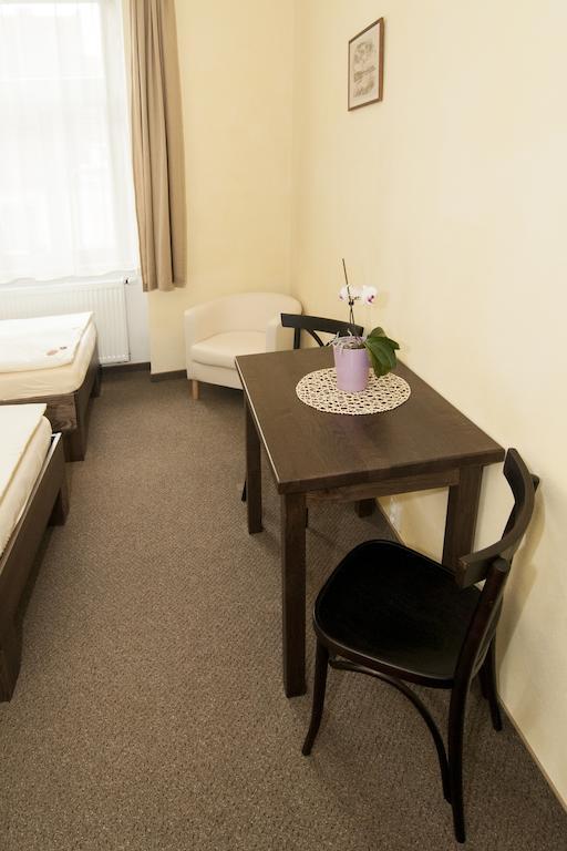 Hotel Beranek Blatná エクステリア 写真