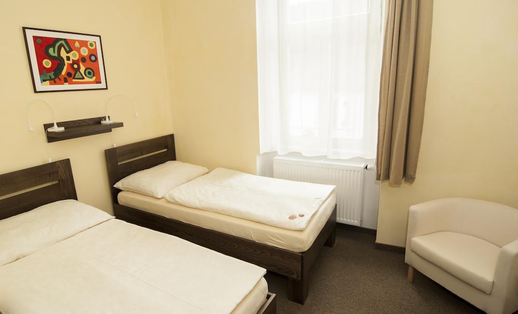 Hotel Beranek Blatná エクステリア 写真
