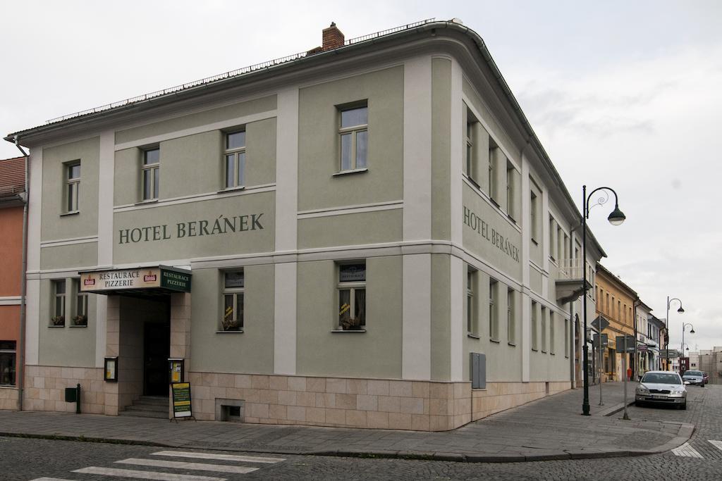 Hotel Beranek Blatná エクステリア 写真